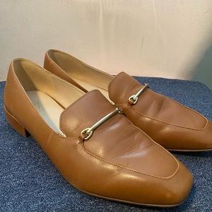 27 Edit loafers in tan/camel
